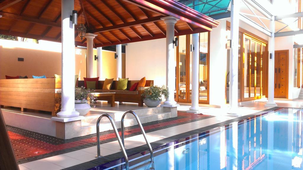 White Palace Gampaha Ngoại thất bức ảnh