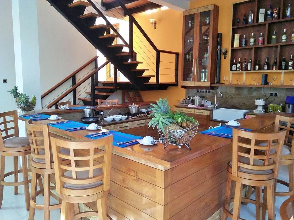 White Palace Gampaha Ngoại thất bức ảnh